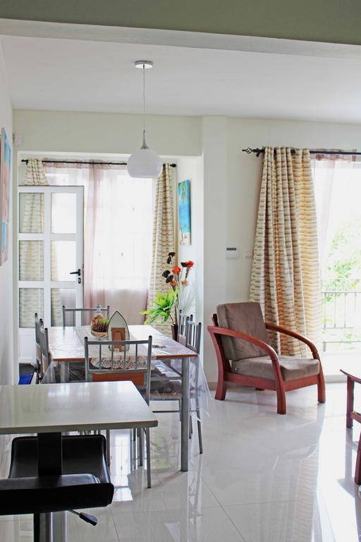 Twins Apartments Flic en Flac Bagian luar foto
